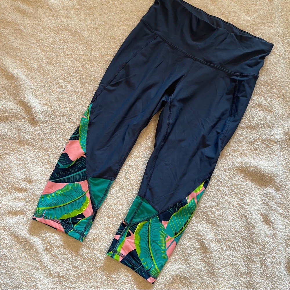 Palm print athletic leggings